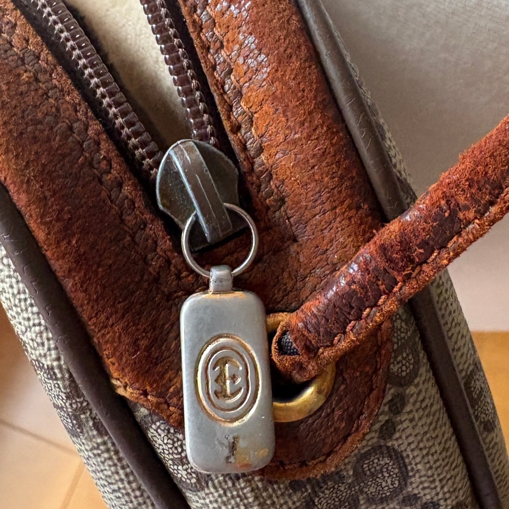 🤍💯Gucci Brown Leather Crossbody Bag🤍 - Picture 7 of 9
